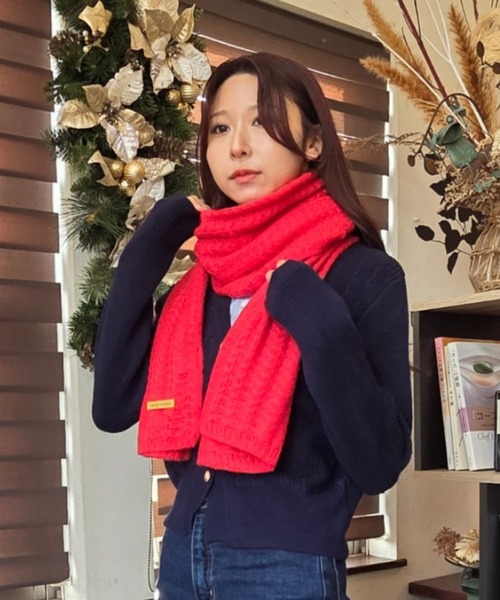 ｔｏｌｅｎｅ（トレネ）の「ワッフルニットマフラー（マフラー・レディース・レッド/ベージュ/ブラック・ONE SIZE）」の5枚目の写真