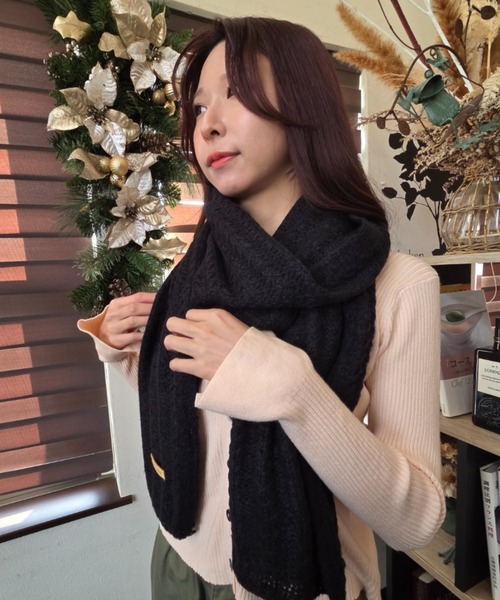 ｔｏｌｅｎｅ（トレネ）の「ワッフルニットマフラー（マフラー・レディース・レッド/ベージュ/ブラック・ONE SIZE）」の19枚目の写真