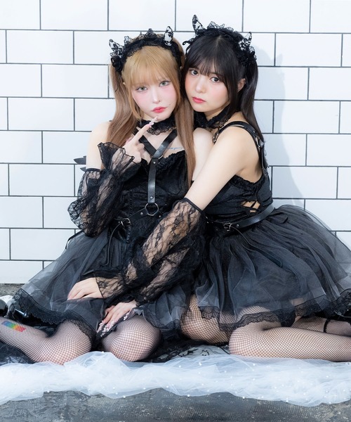 Tika(ティカ)の「コスプレ かわいい デビル 悪魔 羽 ブラック フレアスカート ワンピース 7点セット コンカフェ(コスチューム/パーティーグッズ・レディース・ブラック・M)」の17枚目の写真