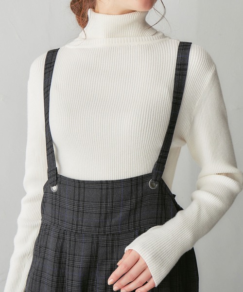 Viola e Viola(ヴィオラエヴィオラ)の「後リボンゆるサロペットワイドパンツ(サロペット/オーバーオール・レディース・チャコール/ブラウン・M/3L/L/LL)」の7枚目の写真