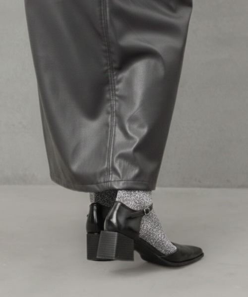 tukn.（トゥクン）の「【tukn.トゥクン】走れるパンプス ストラップパンプス/スクエアトゥパンプス 結婚式 二次会　パーティー セレモニーパンプス（パンプス・レディース・ブラック/アイボリー・23.5cm/23.0cm/24.0cm/24.5cm/24cm/22.5cm）」の11枚目の写真