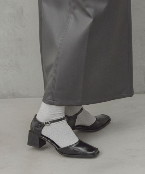 tukn.（トゥクン）の「【tukn.トゥクン】走れるパンプス ストラップパンプス/スクエアトゥパンプス 結婚式 二次会　パーティー セレモニーパンプス（パンプス・レディース・ブラック/アイボリー・23.5cm/23.0cm/24.0cm/24.5cm/24cm/22.5cm）」の12枚目の写真