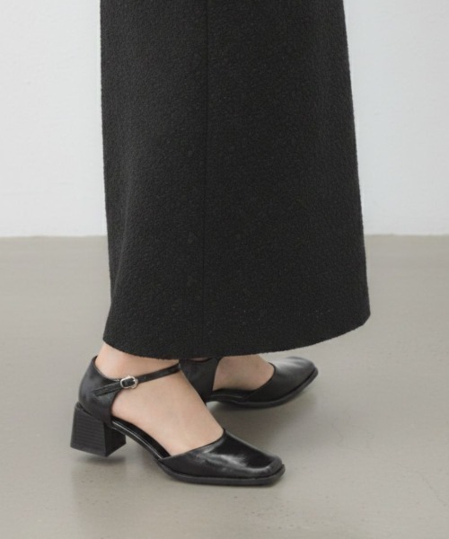 tukn.（トゥクン）の「【tukn.トゥクン】走れるパンプス ストラップパンプス/スクエアトゥパンプス 結婚式 二次会　パーティー セレモニーパンプス（パンプス・レディース・ブラック/アイボリー・23.5cm/23.0cm/24.0cm/24.5cm/24cm/22.5cm）」の10枚目の写真