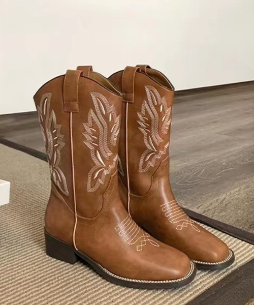 Futier land（フューティアランド）の「スクエアトゥミドルウエスタンブーツ（ブーツ・レディース・ブラウン・38/40/36/37/39）」の2枚目の写真