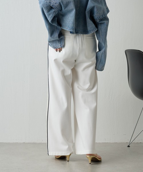 COLLAGE GALLARDAGALANTE（コラージュガリャルダガランテ）の「トラックパンツ/セットアップ可（その他パンツ・レディース・ホワイト/ネイビー・FREE）」の12枚目の写真