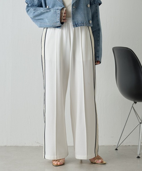 COLLAGE GALLARDAGALANTE（コラージュガリャルダガランテ）の「トラックパンツ/セットアップ可（その他パンツ・レディース・ホワイト/ネイビー・FREE）」の17枚目の写真