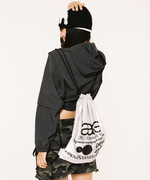 aeae（エーイーエーイー）の「WebLogo Gym Sack（ショルダーバッグ・メンズ・シルバー/ブラック/チャコール・FREE）」の8枚目の写真