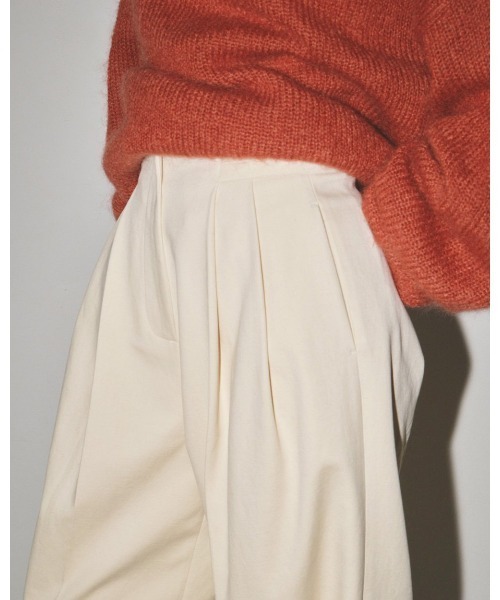 TODAYFUL(トゥデイフル)の「TODAYFUL Peachskin Tuck Trousers 12320719(スラックス・レディース・ブラウン/オフホワイト/ブラック・36)」の7枚目の写真