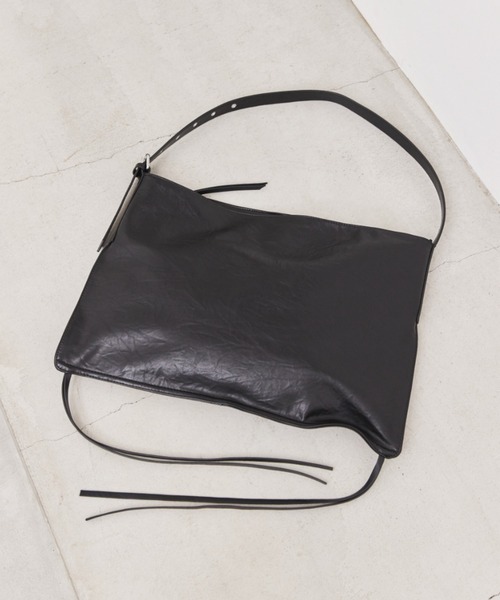 manana suerte(マニャーナスエルテ)の「フリンジショルダースクエアBAG(ショルダーバッグ・レディース・ブラック・FREE)」の6枚目の写真