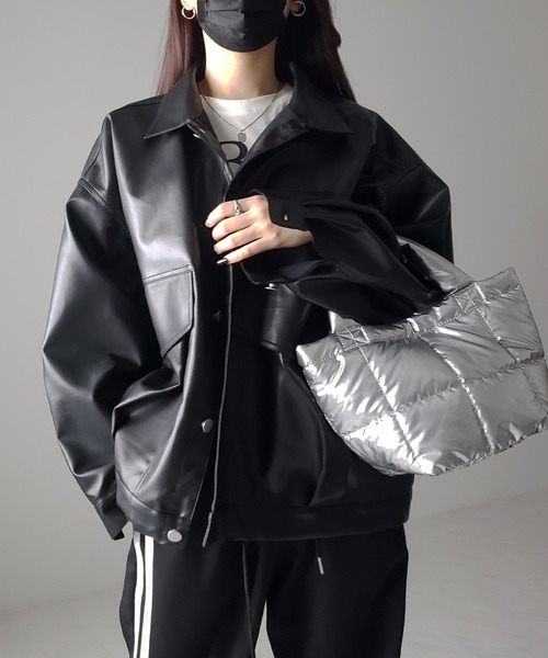 me+em select(ミームセレクト)の「※※【 3color 】メタリックパデッドハンドバッグ(ハンドバッグ・レディース・シルバー/ブラック/ホワイト・FREE)」の12枚目の写真