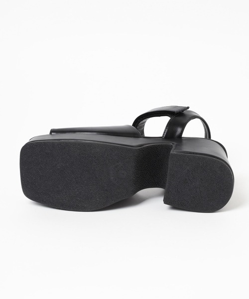 GLOBAL WORK(グローバルワーク)の「厚底ベルトサンダル/AND YUA ANY/103720(サンダル・キッズ・ブラック/シルバー・SMALL/MEDIUM)」の9枚目の写真