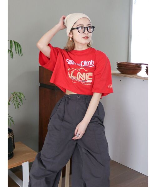 Ungrid（アングリッド）の「LNCロゴショートTee（Tシャツ/カットソー・レディース・レッド/オフホワイト/ブルー・FREE）」の11枚目の写真