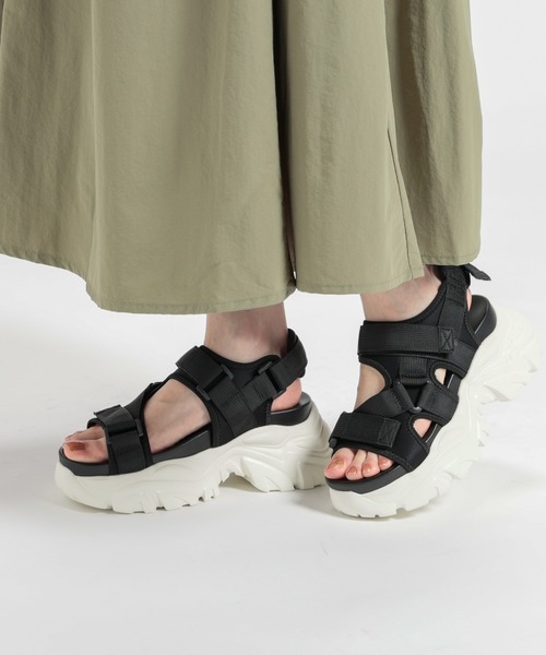 Honeys（ハニーズ）の「厚底スポーツサンダル（サンダル・レディース・ブラック×ホワイト/ブラック/ホワイト・LL/S/M/L）」の9枚目の写真