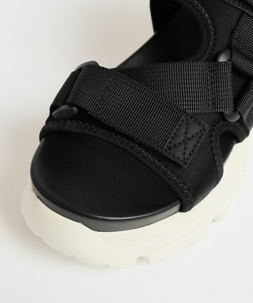 Honeys（ハニーズ）の「厚底スポーツサンダル（サンダル・レディース・ブラック×ホワイト/ブラック/ホワイト・LL/S/M/L）」の22枚目の写真