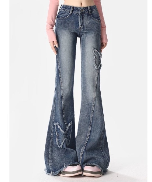 GEMEDA（ジェメダ）の「バタフライ刺しゅうフレアデニムパンツ（デニムパンツ・レディース・グレー系その他/ブラック・S/L/M）」の7枚目の写真