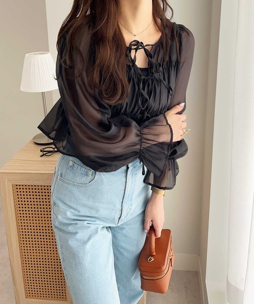 nelliy.（ネルリー）の「オーガンジーシアーブラウス（シャツ/ブラウス・レディース・ブラック/サンドグレー・MEDIUM）」の6枚目の写真