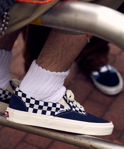 VANS(バンズ)の「VANS ヴァンズ SLIP ON ERAP スリッポンエラップ V98CF ERAP NVY/WHT CHK(スリッポン・メンズ・ブルー・4h/5/5h/6/6h/7/7h/8/8h/9/9h/10/10h/11/12)」の1枚目の写真