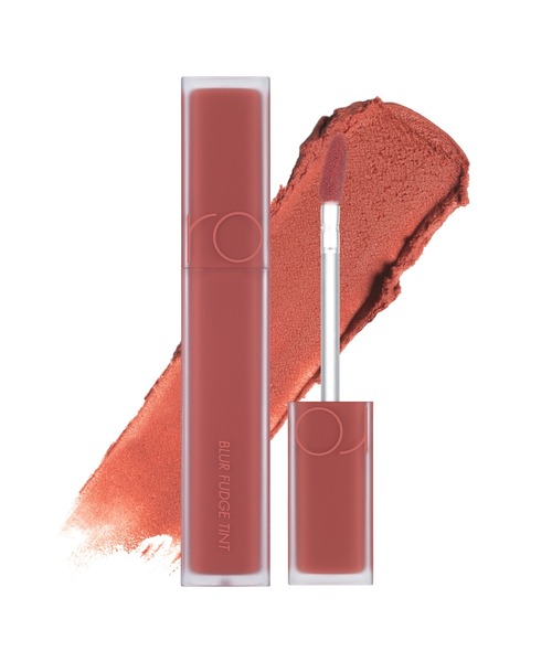 rom&nd（ロムアンド）の「rom&nd ブラーファッジティント（口紅/リップティント/グロス・レディース・12 WARMING UP/13 COOLING UP/01 POMELOCO/08 CURRENT JAM/07 COOL ROSE UP/05 BIBI CANDY/04 RADWOOD/10 FUDGE RED/14 UNROSE/15 BERRY FIZZ/16 BURNT ORANGE/11 FUCHSIA VIBE/03 MUSKY/09 CORAL JUBILEE・FREE）」の4枚目の写真