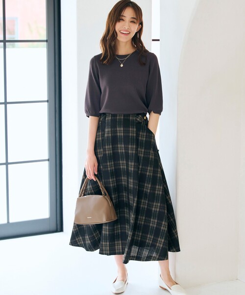 grove(グローブ)の「◆【ひんやり多機能】やわらかドライタッチ五分袖プルオーバー(ニット/セーター・レディース・チャコールグレー/ブラック系2/グリーン/オフホワイト/ブラック・02/03/01/04/05)」の11枚目の写真