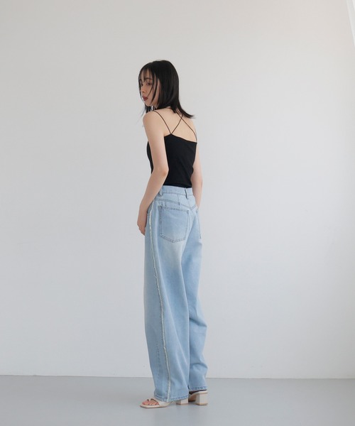 LIAN（リアン）の「フリンジデニムカーブパンツ（デニムパンツ・レディース・ブルー系その他/ブラック/ブルー・MEDIUM/SMALL）」の9枚目の写真