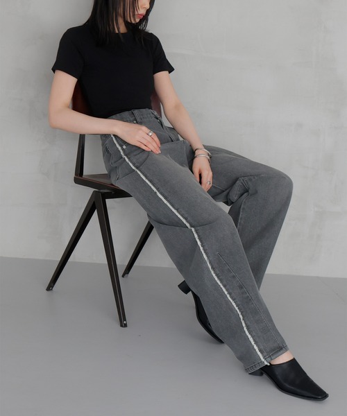 LIAN（リアン）の「フリンジデニムカーブパンツ（デニムパンツ・レディース・ブルー系その他/ブラック/ブルー・MEDIUM/SMALL）」の22枚目の写真