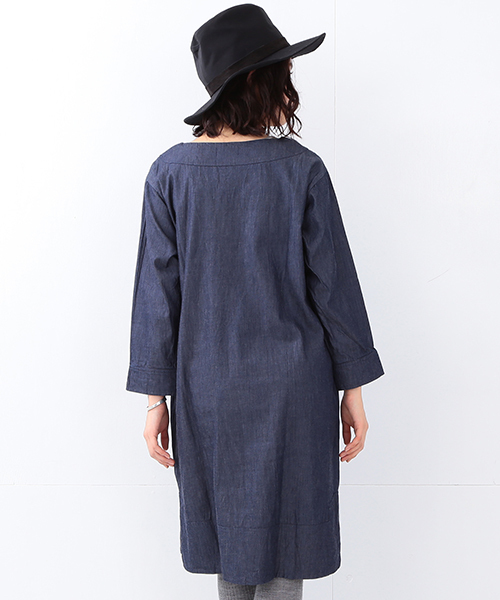 BEAMS BOY（ビームスボーイ）の「trepied / 刺繍 Vネックワンピース（ワンピース・レディース・インディゴブルー・ONE SIZE）」の11枚目の写真