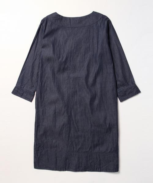BEAMS BOY（ビームスボーイ）の「trepied / 刺繍 Vネックワンピース（ワンピース・レディース・インディゴブルー・ONE SIZE）」の3枚目の写真