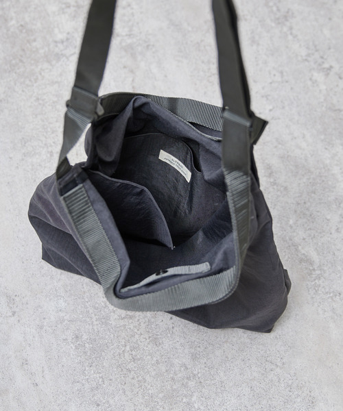 SLOW&CO ナイロンショルダーバッグ ダークグレー 撥水 5ポケット 2層式 横型 ミニショルダーバッグ（ショルダー