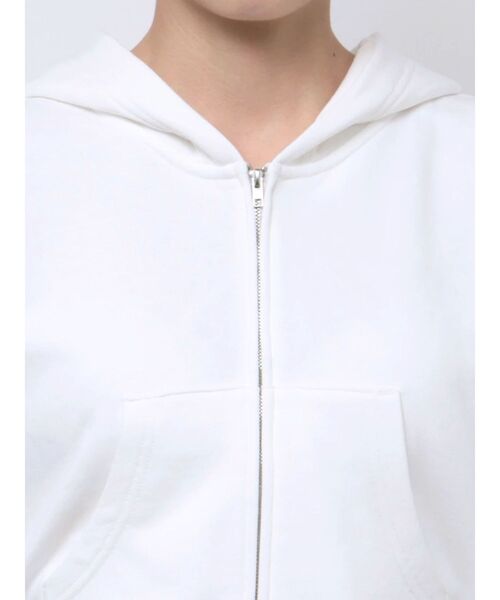 RESEXXY（リゼクシー）の「フロントジップクロップドパーカー【セットアップ着用可能】（パーカー・レディース・ホワイト/グレー/ブラック・FREE）」の13枚目の写真