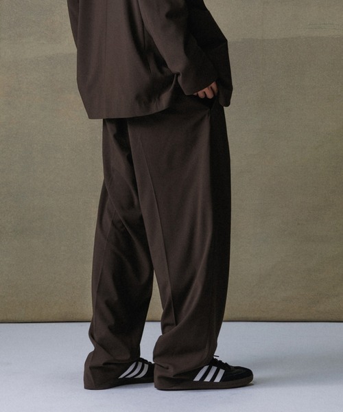 【セール】【Chambrer/シャンブレ】ワイドテーパード イージー ツータック スラックス / シーズンレス / セットアップ対応（スラックス）｜ADAM ET ROPE'（アダムエロペ）