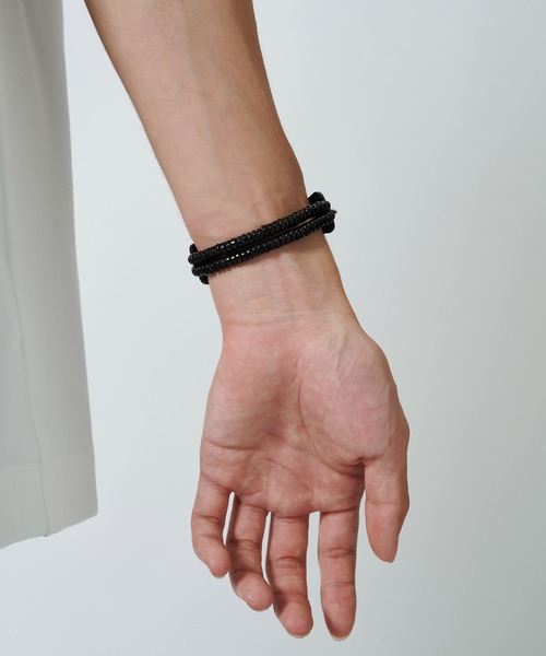 【TOGA】Beads leather bangle グリーン TOGA BEADS LEATHER BANGLE 單扣牛皮革手環– Non Border
