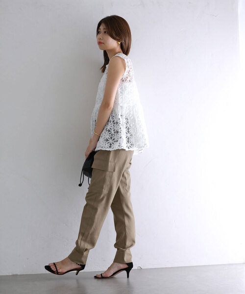 La TOTALITE(ラトータリテ)の「チュール刺繍ブラウス(シャツ/ブラウス・レディース・ブラック/ホワイト・FREE)」の9枚目の写真