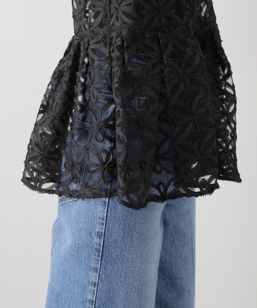 La TOTALITE(ラトータリテ)の「チュール刺繍ブラウス(シャツ/ブラウス・レディース・ブラック/ホワイト・FREE)」の18枚目の写真