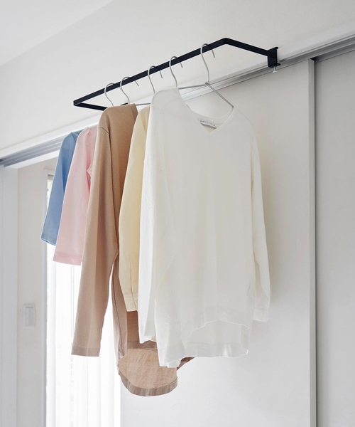 tower（タワー）の「【tower】 室内物干ハンガー 奥行ワイド（ランドリーグッズ・レディース・ホワイト/ブラック・フリー）」の8枚目の写真