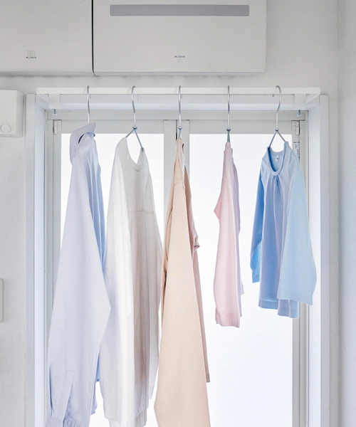 tower（タワー）の「【tower】 室内物干ハンガー 奥行ワイド（ランドリーグッズ・レディース・ホワイト/ブラック・フリー）」の11枚目の写真