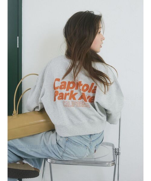 Ungrid(アングリッド)の「バックプリントショートスウェット(スウェット・レディース・ライトグレー/ターコイズブルー/パープル・FREE)」の6枚目の写真