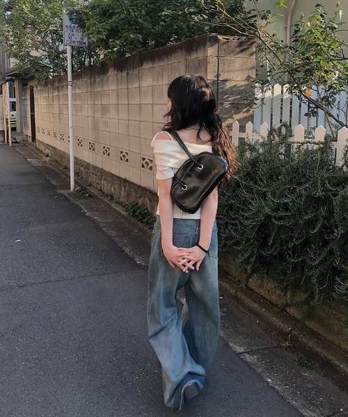 anyonemore（エニワンモア）の「オフショルダーリボン半袖リブTシャツ（Tシャツ/カットソー・レディース・アイボリー・FREE）」の11枚目の写真