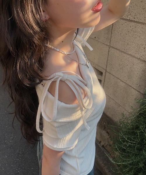 anyonemore（エニワンモア）の「オフショルダーリボン半袖リブTシャツ（Tシャツ/カットソー・レディース・アイボリー・FREE）」の14枚目の写真