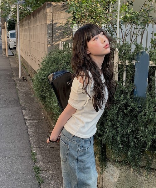 anyonemore（エニワンモア）の「オフショルダーリボン半袖リブTシャツ（Tシャツ/カットソー・レディース・アイボリー・FREE）」の16枚目の写真