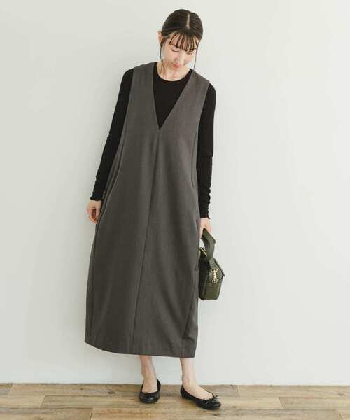 ITEMS URBANRESEARCH(アイテムズ アーバンリサーチ)の「リブトップス コクーンジャンスカセット(ジャンパースカート・レディース・ブラック/チャコールグレー・FREE)」の12枚目の写真