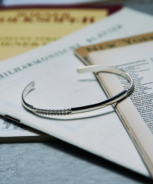 MAISON CLUB(メゾンクラブ)の「【MAISON CLUB】Twist Combi Bangle Silver925 / ツイストコンビバングル シルバー925 KUN(バングル/リストバンド・メンズ・シルバー・FREE)」の6枚目の写真