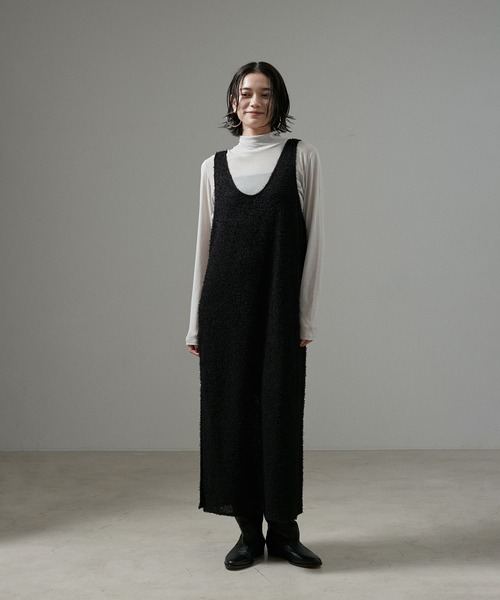 SALON adam et rope'(サロン アダム エ ロペ)の「【WEB限定】カーリーヤーンノースリーブワンピース(ワンピース・レディース・ブラック/オフホワイト・FREE)」の11枚目の写真