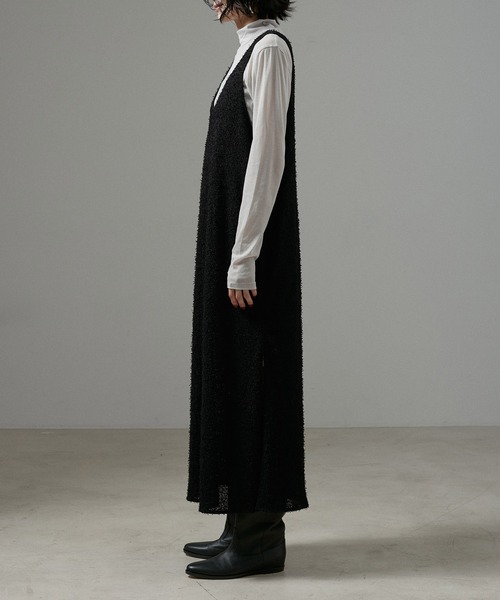 SALON adam et rope'(サロン アダム エ ロペ)の「【WEB限定】カーリーヤーンノースリーブワンピース(ワンピース・レディース・ブラック/オフホワイト・FREE)」の10枚目の写真