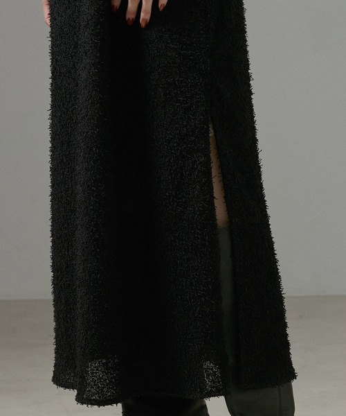 SALON adam et rope'(サロン アダム エ ロペ)の「【WEB限定】カーリーヤーンノースリーブワンピース(ワンピース・レディース・ブラック/オフホワイト・FREE)」の6枚目の写真