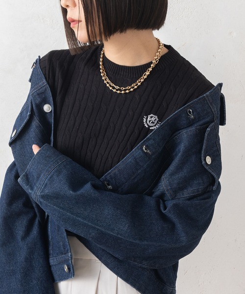 marie claire bis(マリクレール ビス)の「【別注】marie claire bis/マリ・クレール ビス ケーブル編み ブランド ワンポイント ロゴ 刺繍 クルーニット 長袖 セーター(ニット/セーター・レディース・ブラック/ブルー/ベージュ系その他・M/L)」の18枚目の写真