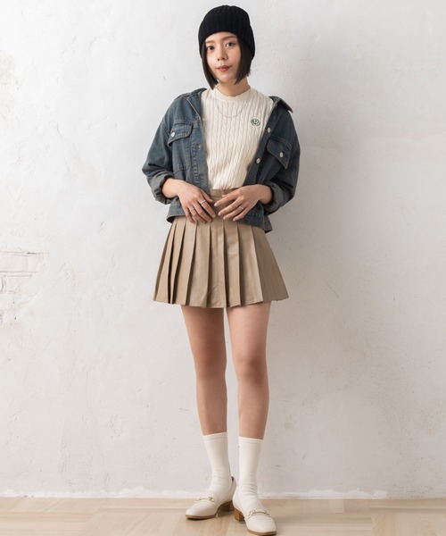 marie claire bis(マリクレール ビス)の「【別注】marie claire bis/マリ・クレール ビス ケーブル編み ブランド ワンポイント ロゴ 刺繍 クルーニット 長袖 セーター(ニット/セーター・レディース・ブラック/ブルー/ベージュ系その他・M/L)」の11枚目の写真