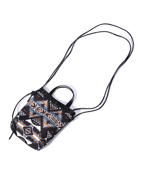 PENDLETON(ペンドルトン)の「WEB限定【PENDLETON /ペンドルトン 】2WAYショルダーポーチ/ユニセックス(ショルダーバッグ・メンズ・ネイビー/ブラック/オフホワイト・フリー)」の5枚目の写真