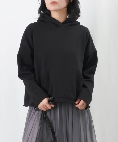 LUCA/LADY LUCK LUCA（ルカ/レディラックルカ）の「LC/LLL 裏毛パーカー / カットオフプルパーカー（パーカー・レディース・ブラック/ライトベージュ/グレー・FREE）」の9枚目の写真