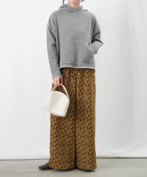 LUCA/LADY LUCK LUCA（ルカ/レディラックルカ）の「LC/LLL 裏毛パーカー / カットオフプルパーカー（パーカー・レディース・ブラック/ライトベージュ/グレー・FREE）」の21枚目の写真