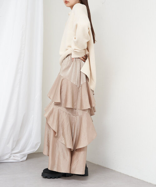 RAY CASSIN（レイカズン）の「【1枚で着映え】ラメサテンティアードスカート（スカート・レディース・ベージュ/アイボリー/グレー・FREE）」の12枚目の写真